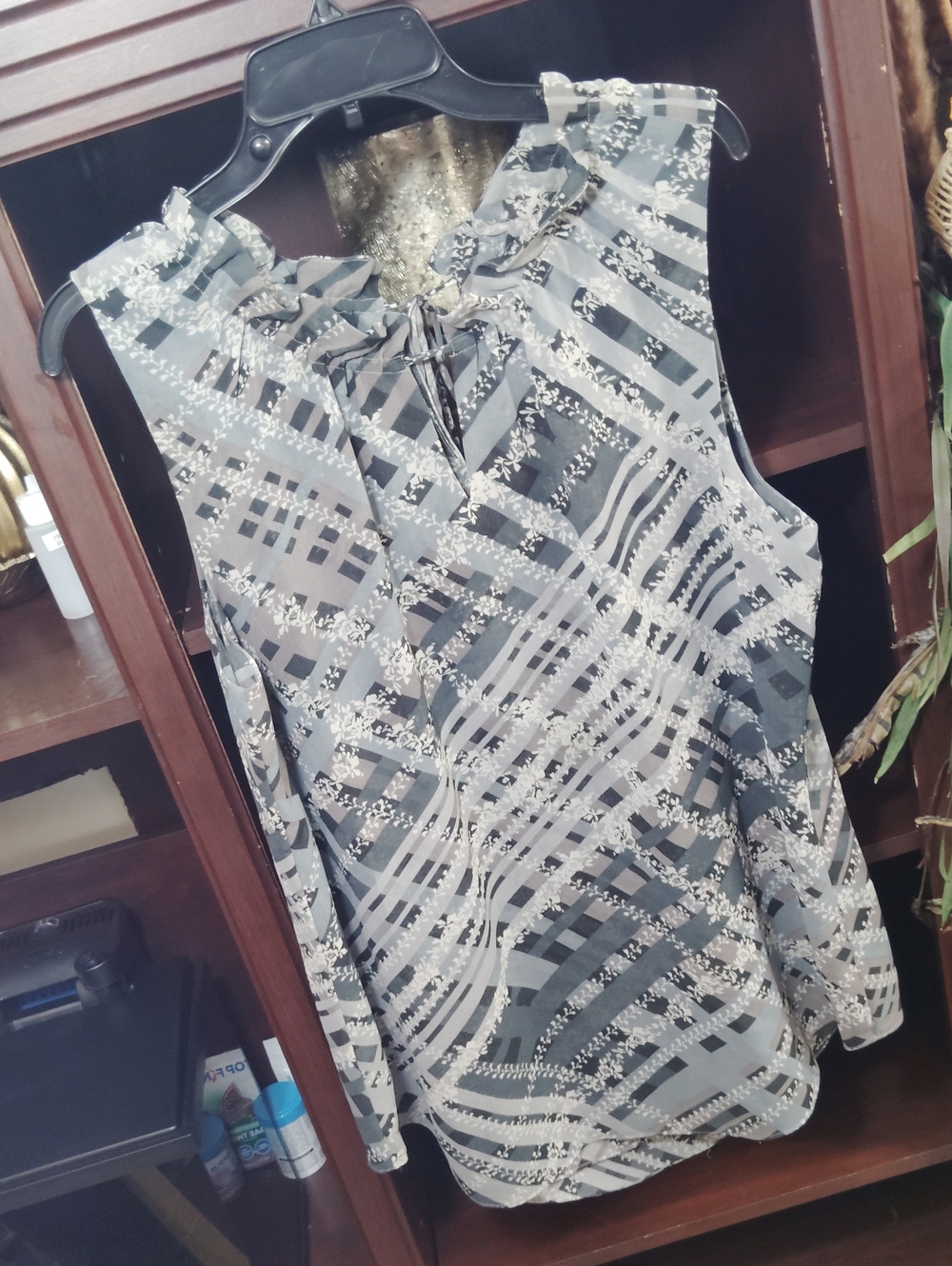 CAbi Gray and Black Patterned Ruffle-Neck Sleeveless Camisole